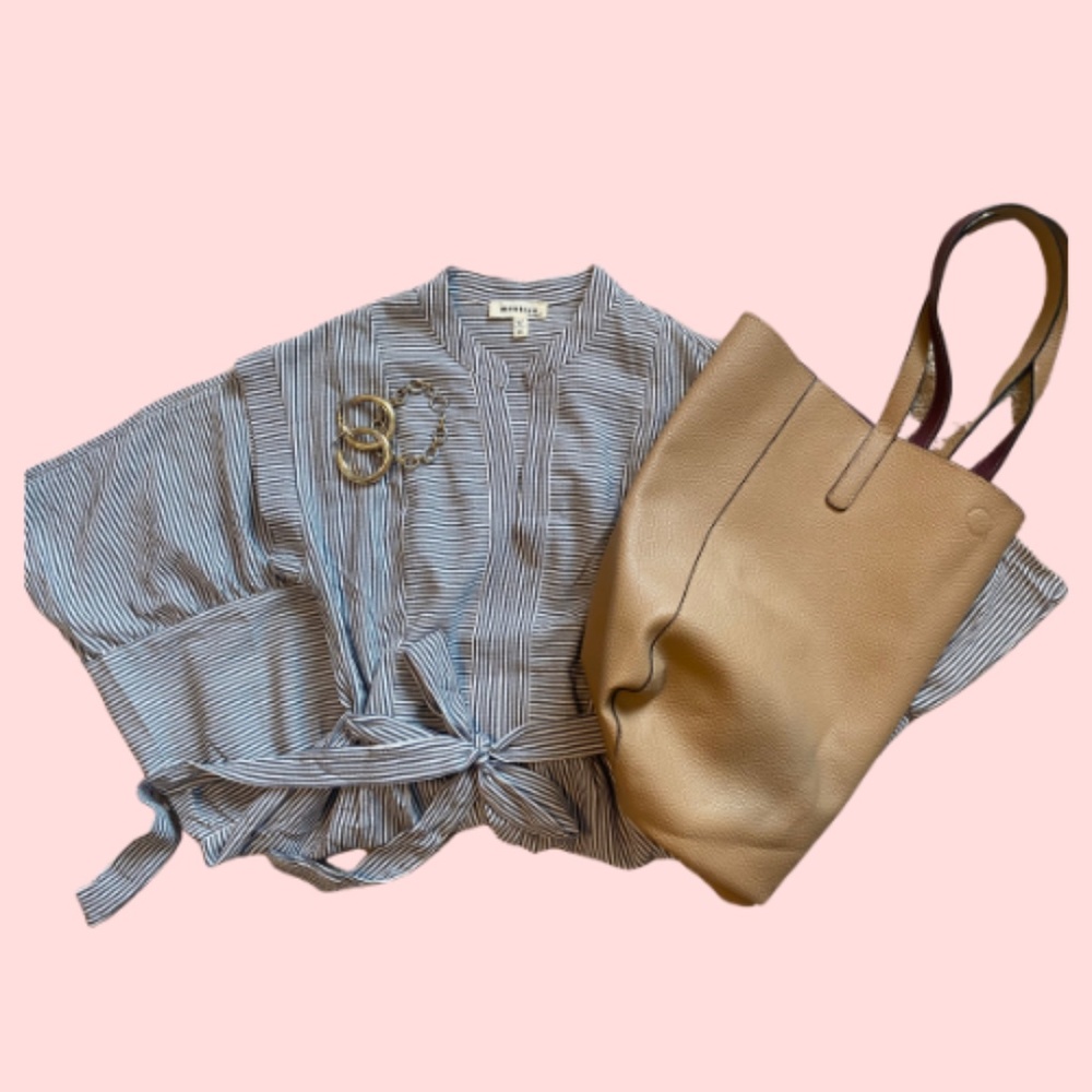 Curated Clothing Box Classic On The Go Look 🍂